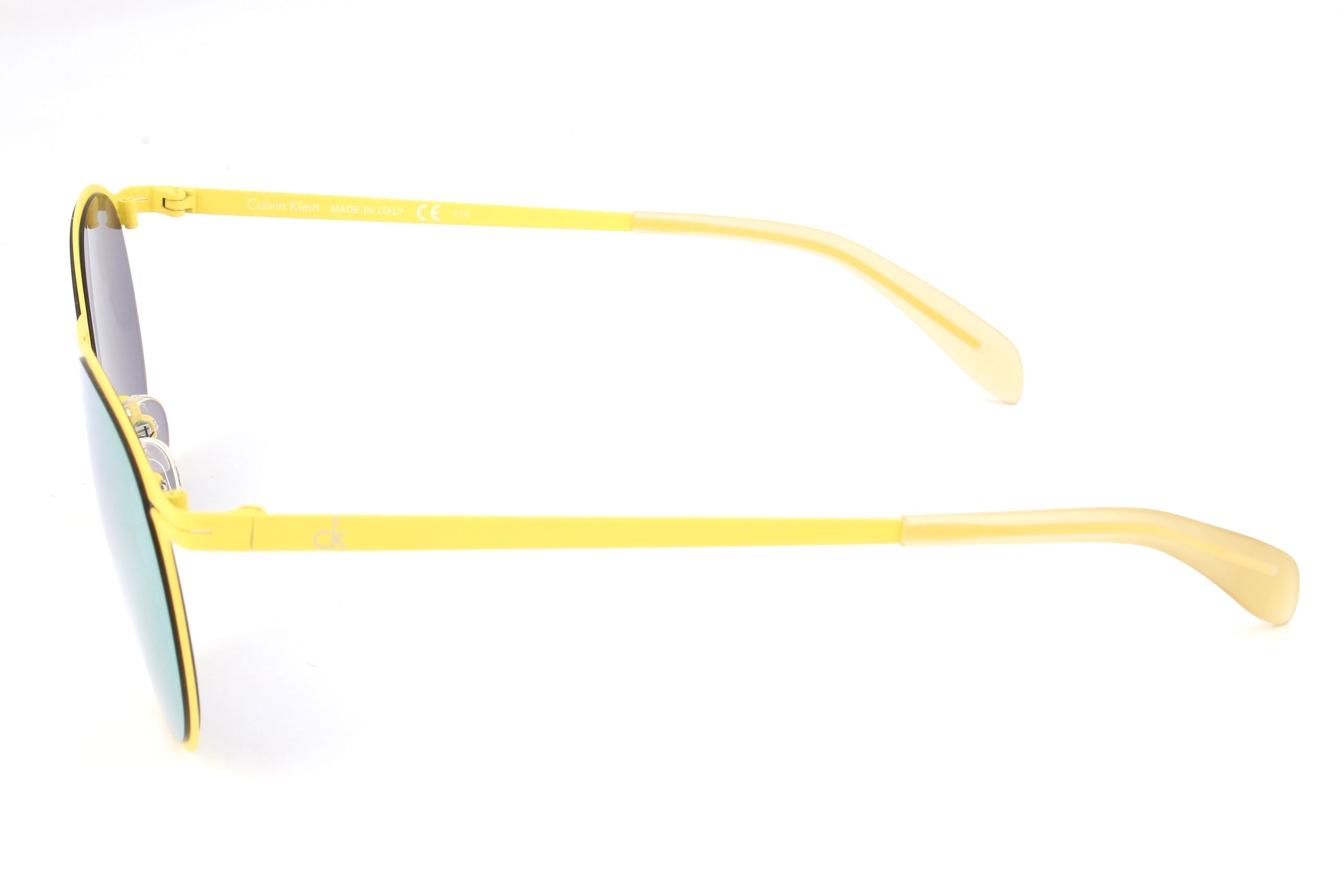 YELLOW variant third image