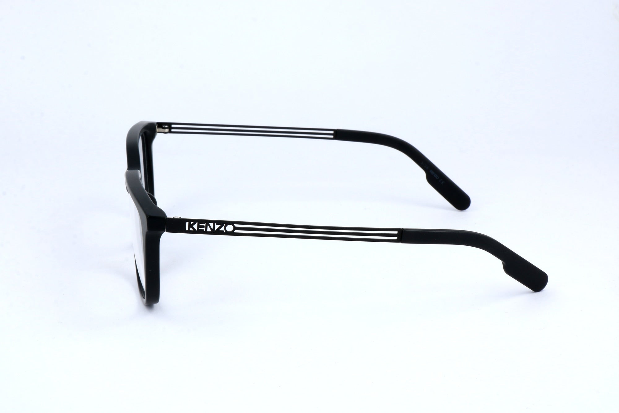 MATTE BLACK variant third image