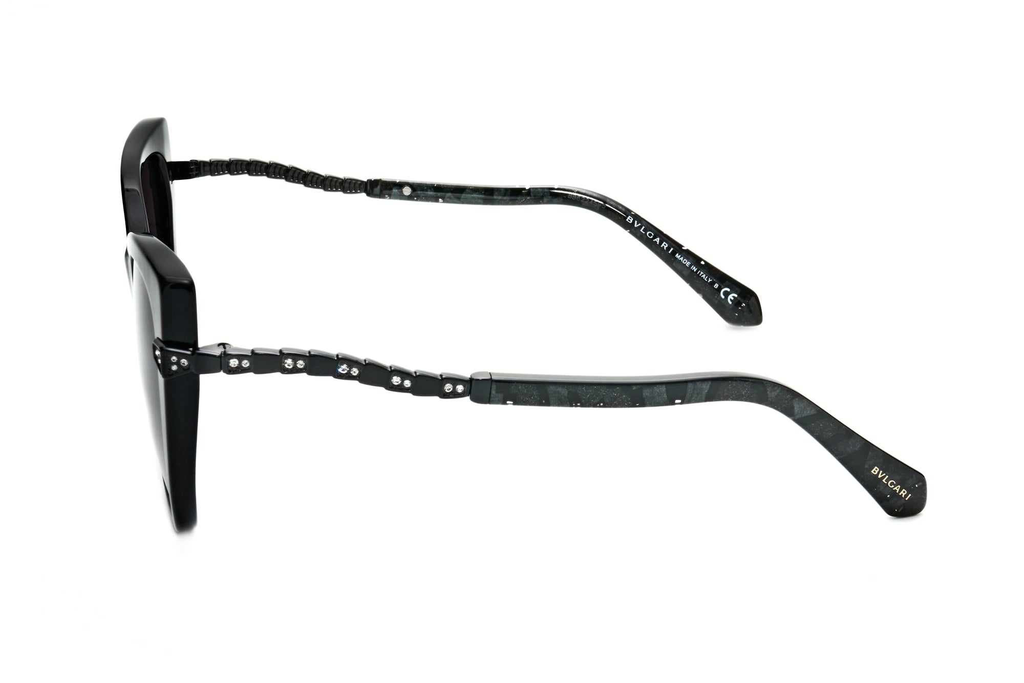 BLACK variant third image